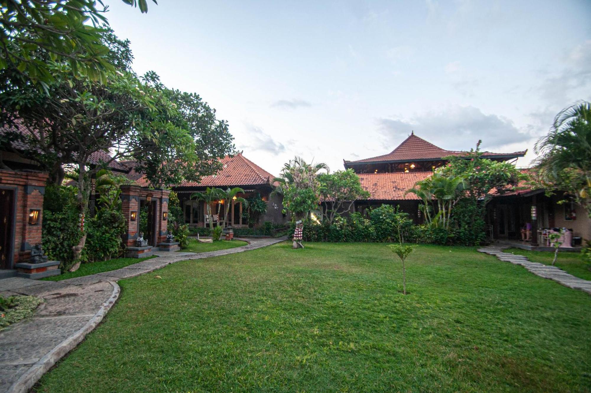Kubuku Eco Dive Lodge And Yoga Pemuteran Kültér fotó